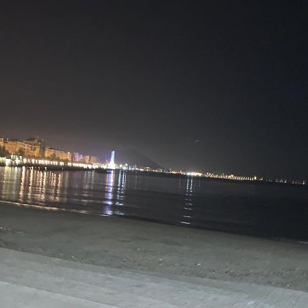 Casa Vacanza "Al Vicolo Delle Colonne" Salerno Bagian luar foto